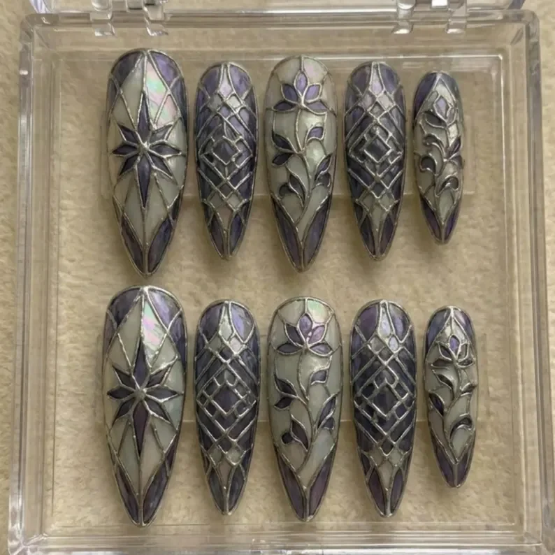 press on nails, custom press on nails, fake nails, Nails Art, stained glass nails, gold press on nails, 3d press on nails, luxury press on nails, handmade press on nails