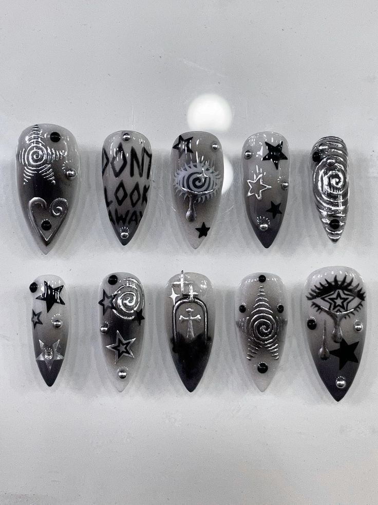 press on nails, custom press on nails, fake nails, Nails Art, stained glass nails, gold press on nails, 3d press on nails, luxury press on nails, handmade press on nails