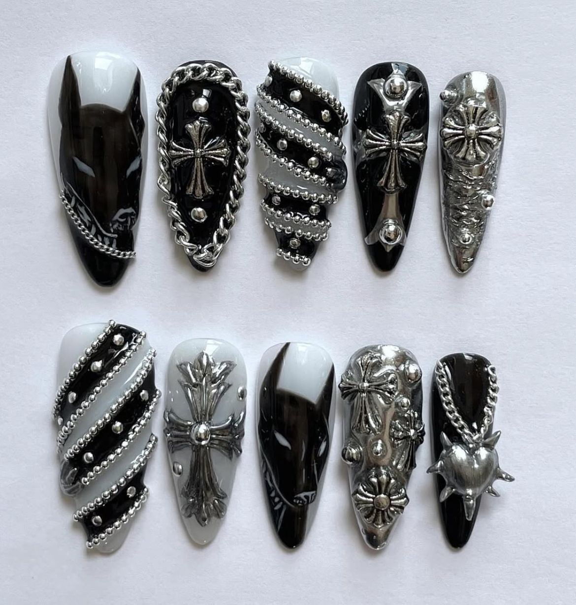press on nails, custom press on nails, fake nails, Nails Art, stained glass nails, gold press on nails, 3d press on nails, luxury press on nails, handmade press on nails