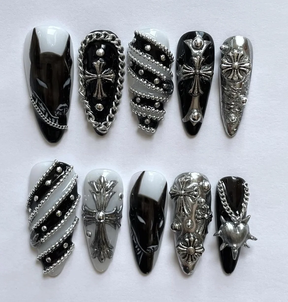 press on nails, custom press on nails, fake nails, Nails Art, stained glass nails, gold press on nails, 3d press on nails, luxury press on nails, handmade press on nails