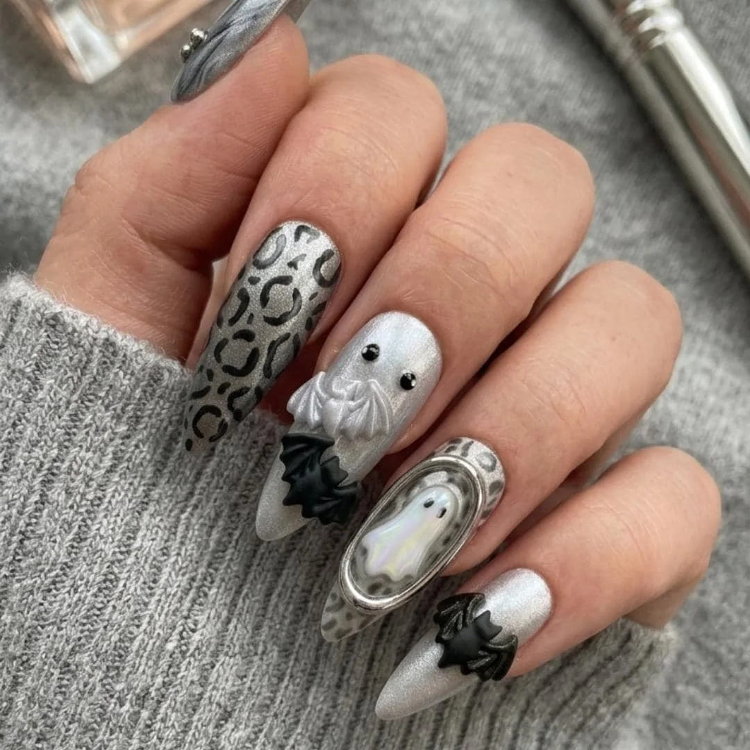 press on nails, custom press on nails, fake nails, Nails Art, stained glass nails, gold press on nails, 3d press on nails, luxury press on nails, handmade press on nails