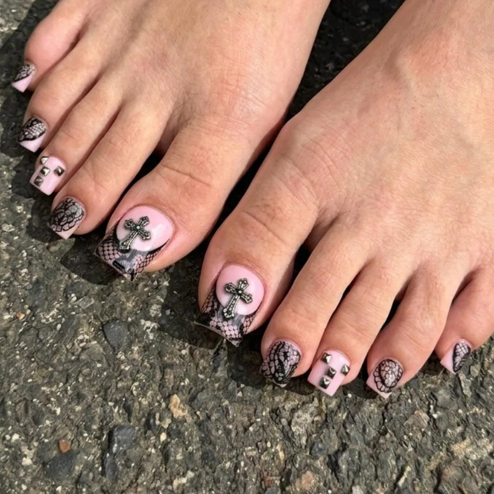 gothic lace cross, press on toes, press on nails, custom press on nails, fake nails, Nails Art, stained glass nails, gold press on nails, 3d press on nails, luxury press on nails, handmade press on nails