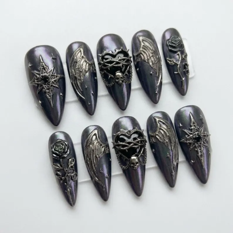press on nails, custom press on nails, fake nails, Nails Art, stained glass nails, gold press on nails, 3d press on nails, luxury press on nails, handmade press on nails
