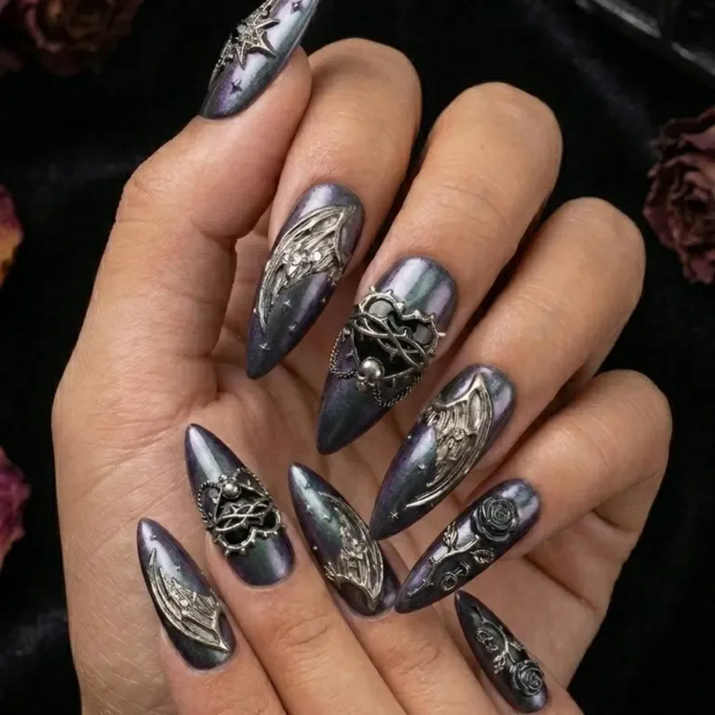 press on nails, custom press on nails, fake nails, Nails Art, stained glass nails, gold press on nails, 3d press on nails, luxury press on nails, handmade press on nails