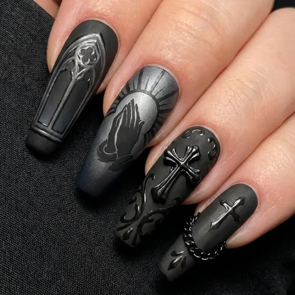 press on nails, custom press on nails, fake nails, Nails Art, stained glass nails, gold press on nails, 3d press on nails, luxury press on nails, handmade press on nails