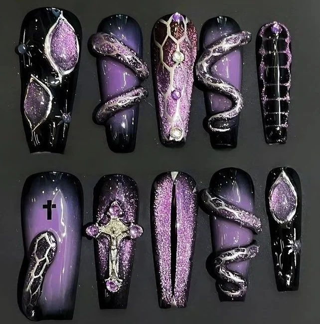 press on nails, custom press on nails, fake nails, Nails Art, stained glass nails, gold press on nails, 3d press on nails, luxury press on nails, handmade press on nails