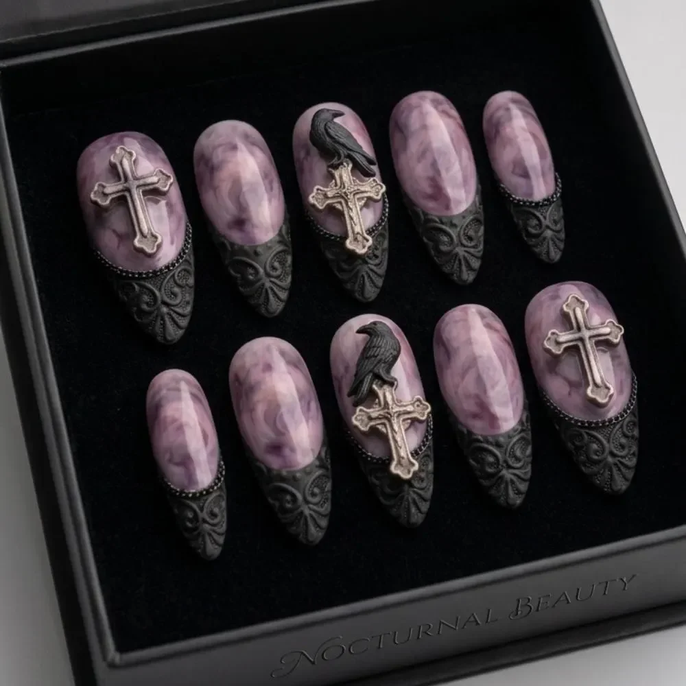 press on nails, custom press on nails, fake nails, Nails Art, stained glass nails, gold press on nails, 3d press on nails, luxury press on nails, handmade press on nails