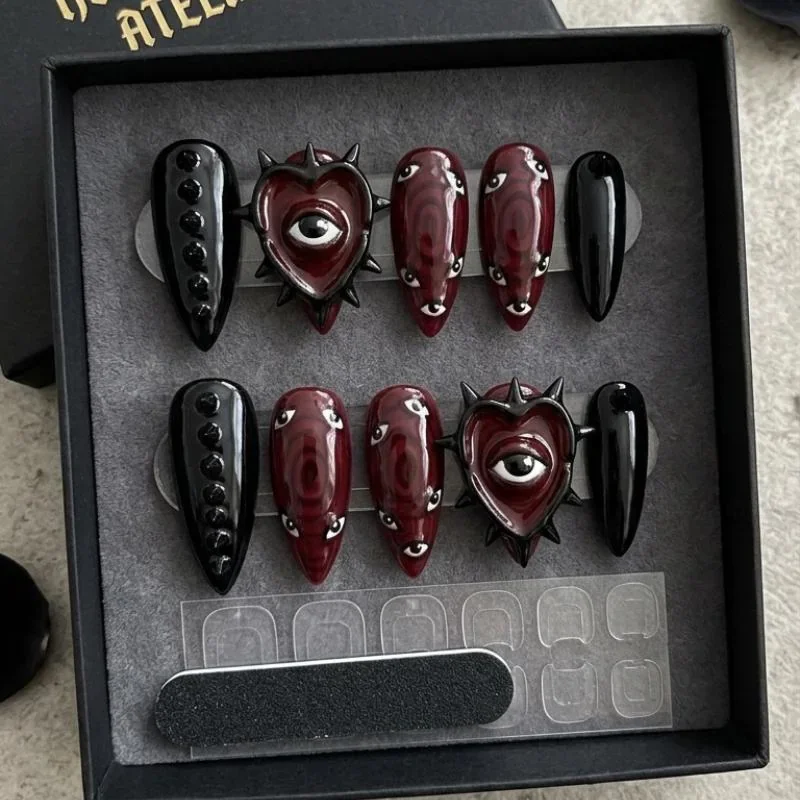 press on nails, custom press on nails, fake nails, Nails Art, stained glass nails, gold press on nails, 3d press on nails, luxury press on nails, handmade press on nails