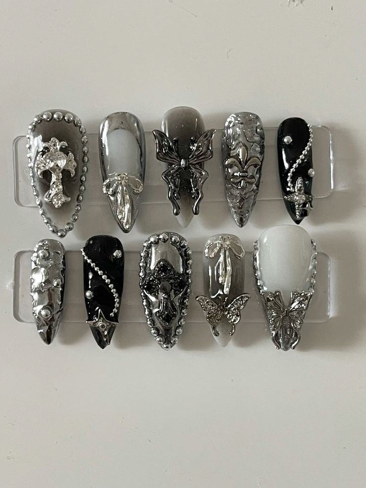 press on nails, custom press on nails, fake nails, Nails Art, stained glass nails, gold press on nails, 3d press on nails, luxury press on nails, handmade press on nails