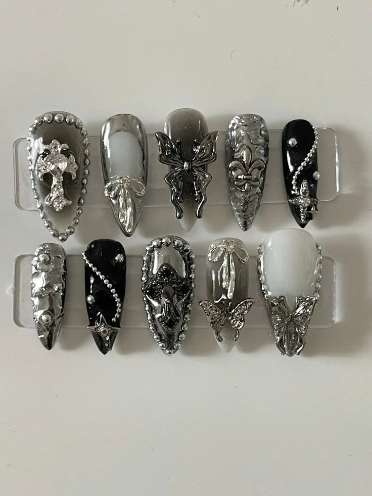 press on nails, custom press on nails, fake nails, Nails Art, stained glass nails, gold press on nails, 3d press on nails, luxury press on nails, handmade press on nails