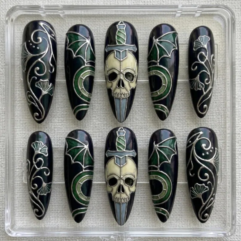 press on nails, custom press on nails, fake nails, Nails Art, stained glass nails, gold press on nails, 3d press on nails, luxury press on nails, handmade press on nails