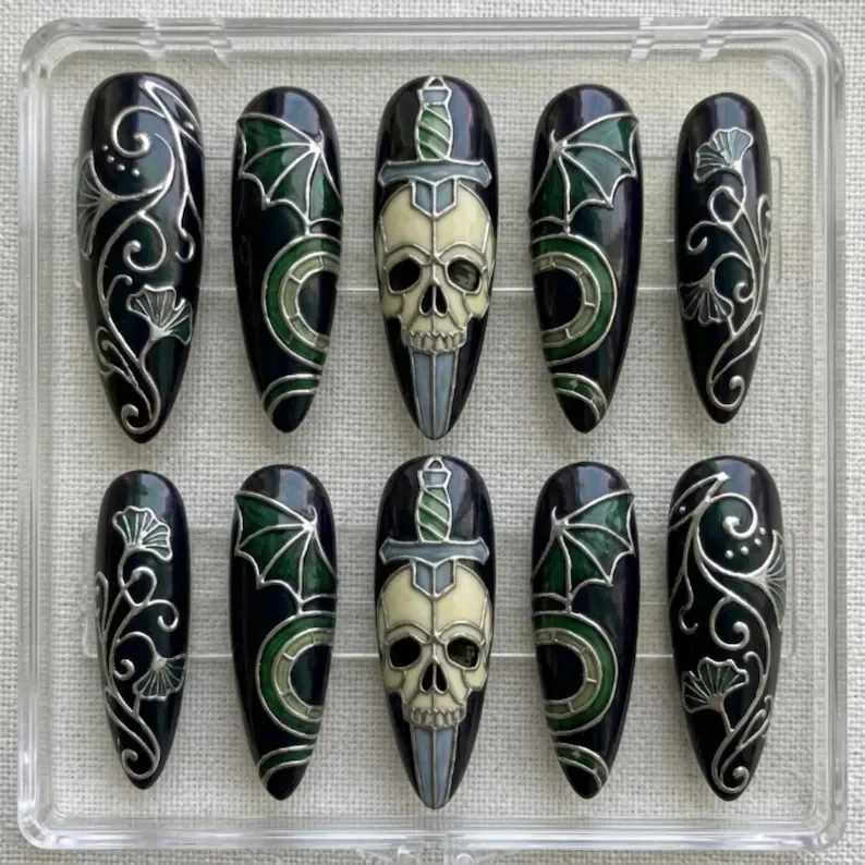 press on nails, custom press on nails, fake nails, Nails Art, stained glass nails, gold press on nails, 3d press on nails, luxury press on nails, handmade press on nails