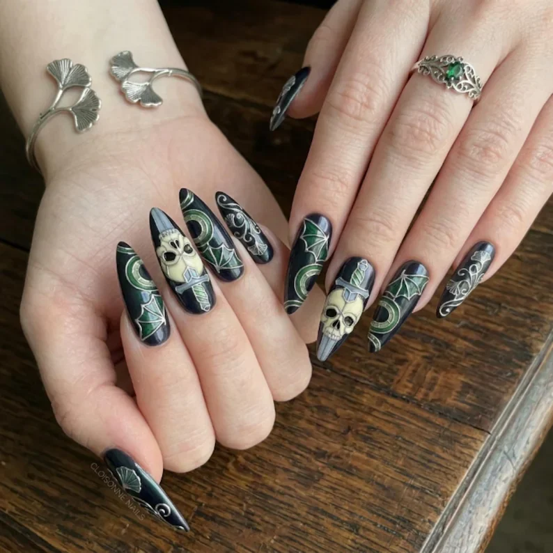 press on nails, custom press on nails, fake nails, Nails Art, stained glass nails, gold press on nails, 3d press on nails, luxury press on nails, handmade press on nails