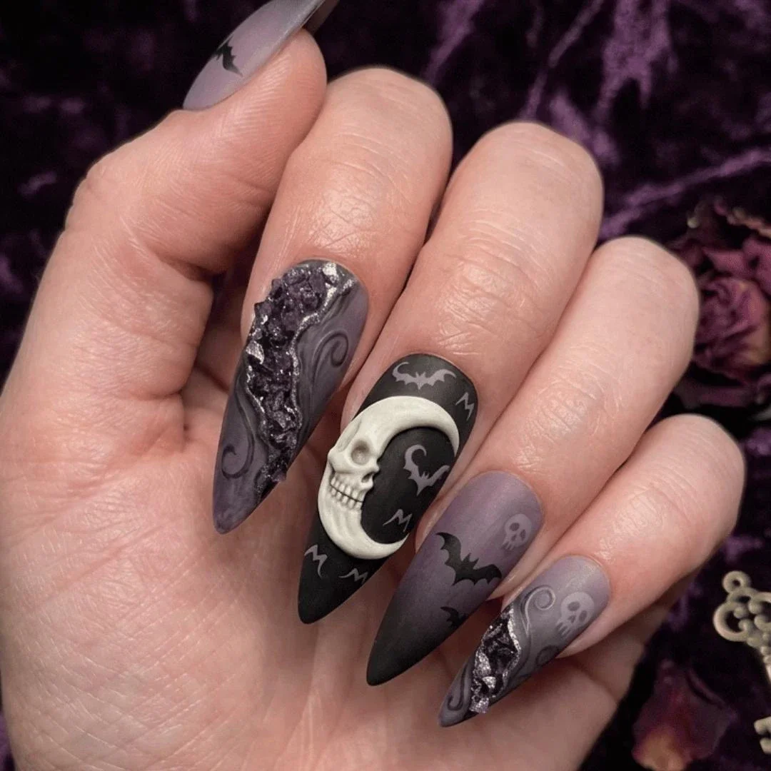 press on nails, custom press on nails, fake nails, Nails Art, stained glass nails, gold press on nails, 3d press on nails, luxury press on nails, handmade press on nails