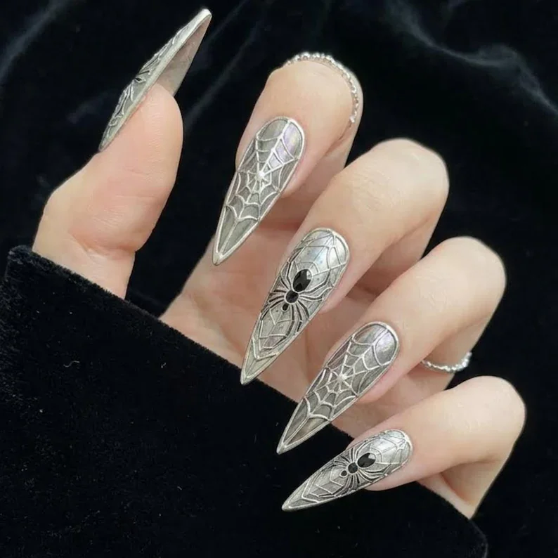 gothic spider nails, stained glass nails, press on nails, custom press on nails, fake nails, Nails Art, gold press on nails, 3d press on nails, luxury press on nails, handmade press on nails