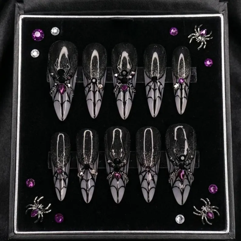 press on nails, custom press on nails, fake nails, Nails Art, stained glass nails, gold press on nails, 3d press on nails, luxury press on nails, handmade press on nails