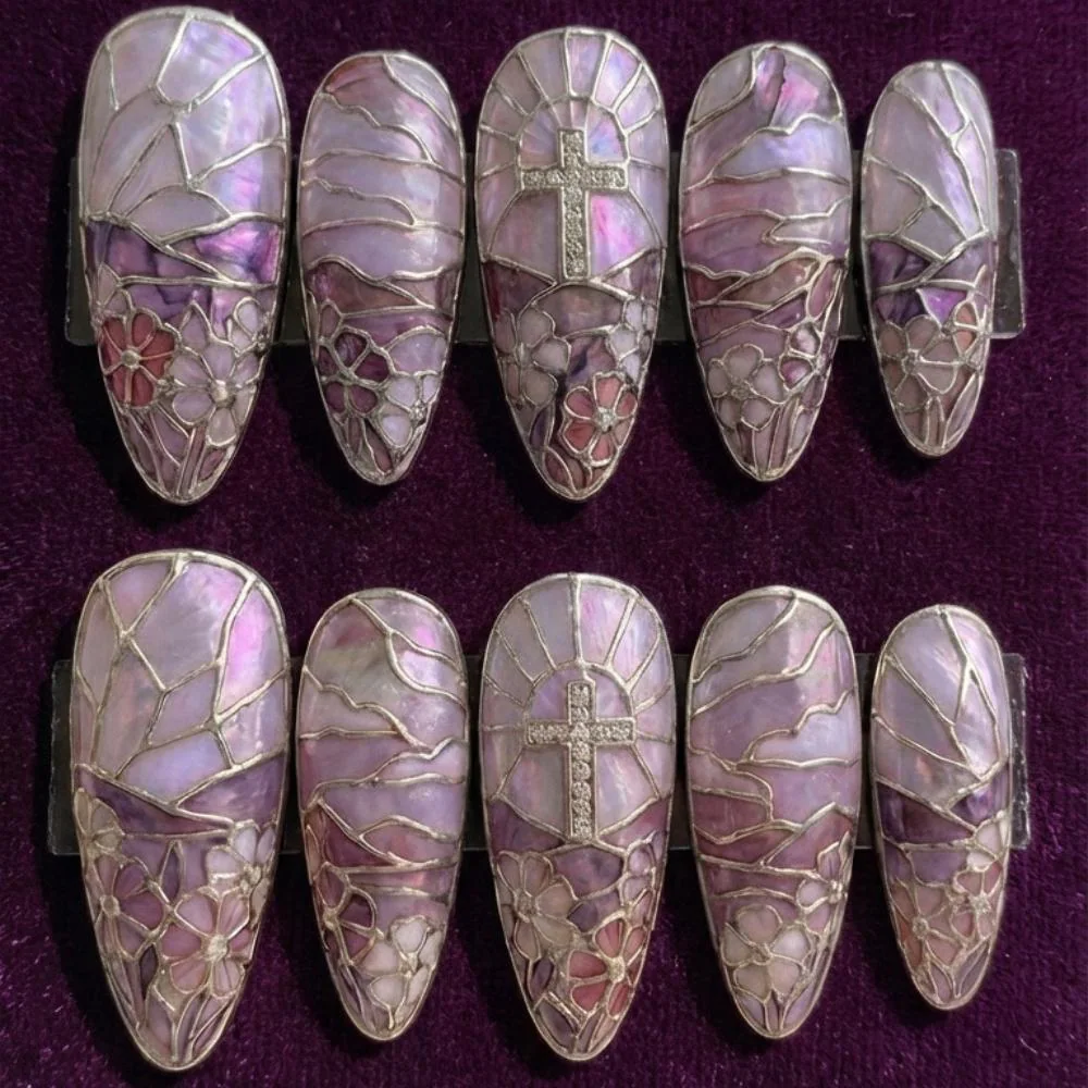 press on nails, custom press on nails, fake nails, Nails Art, stained glass nails, gold press on nails, 3d press on nails, luxury press on nails, handmade press on nails