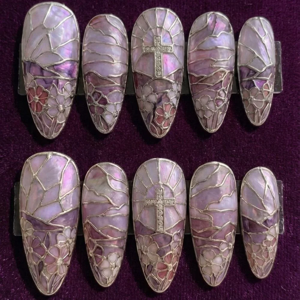 press on nails, custom press on nails, fake nails, Nails Art, stained glass nails, gold press on nails, 3d press on nails, luxury press on nails, handmade press on nails