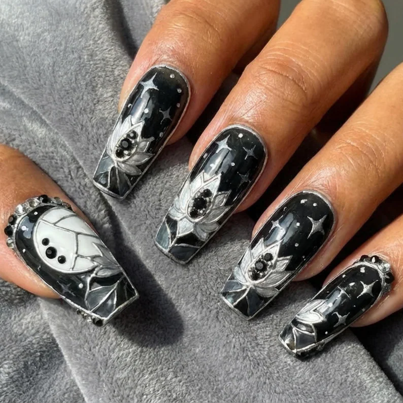 press on nails, custom press on nails, fake nails, Nails Art, stained glass nails, gold press on nails, 3d press on nails, luxury press on nails, handmade press on nails