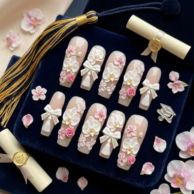 press on nails, custom press on nails, fake nails, Nails Art, stained glass nails, gold press on nails, 3d press on nails, luxury press on nails, handmade press on nails