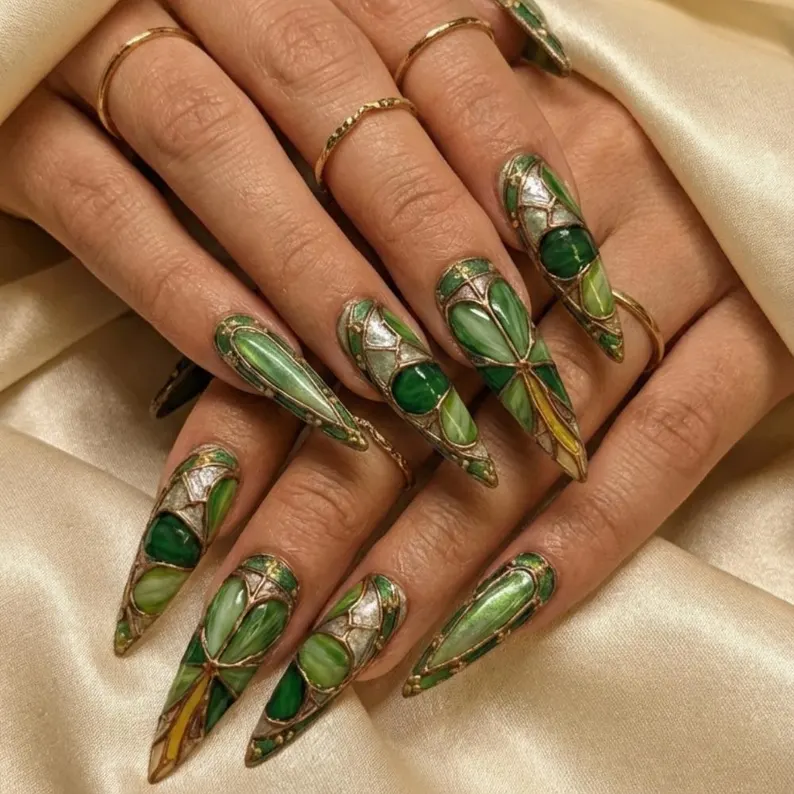 press on nails, custom press on nails, fake nails, Nails Art, stained glass nails, gold press on nails, 3d press on nails, luxury press on nails, handmade press on nails
