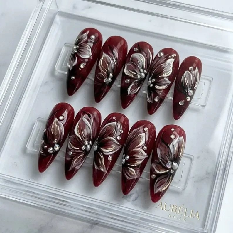 press on nails, custom press on nails, fake nails, Nails Art, stained glass nails, gold press on nails, 3d press on nails, luxury press on nails, handmade press on nails