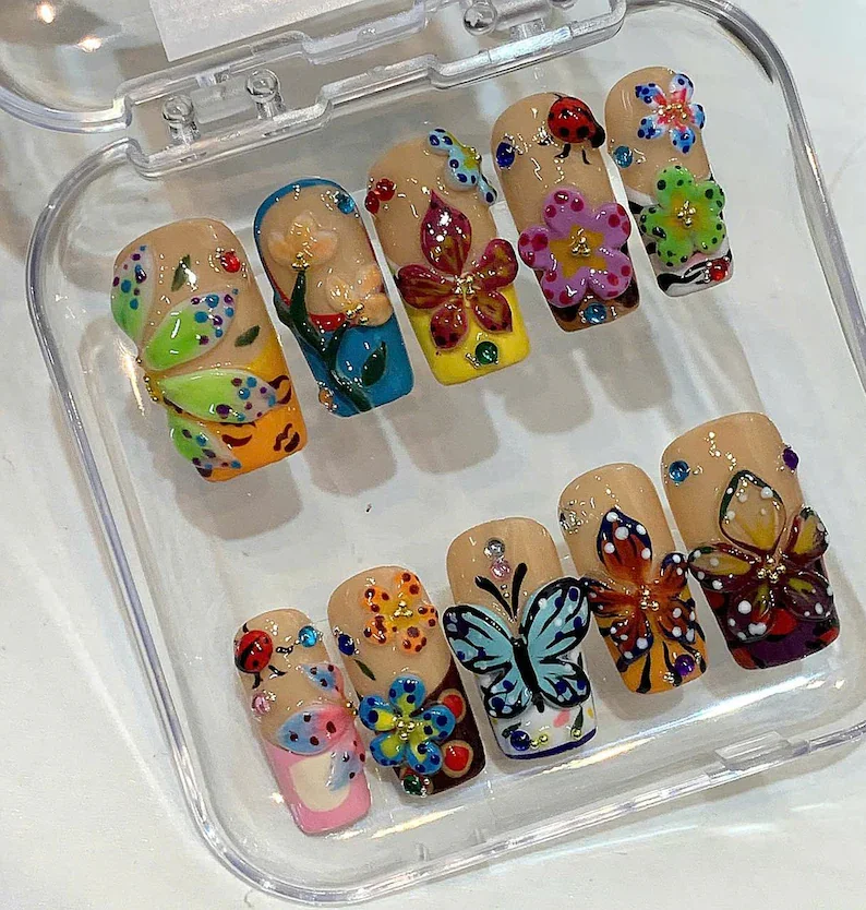 press on nails, custom press on nails, fake nails, Nails Art, stained glass nails, gold press on nails, 3d press on nails, luxury press on nails, handmade press on nails