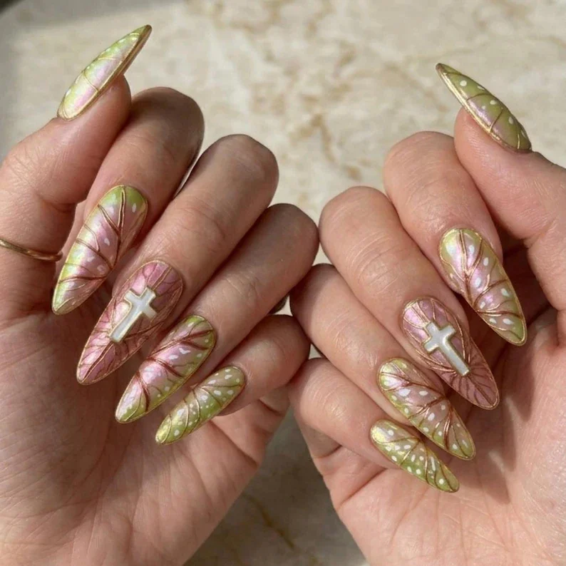 press on nails, custom press on nails, fake nails, Nails Art, stained glass nails, gold press on nails, 3d press on nails, luxury press on nails, handmade press on nails
