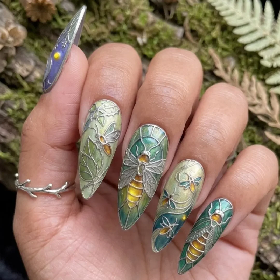 press on nails, custom press on nails, fake nails, Nails Art, stained glass nails, gold press on nails, 3d press on nails, luxury press on nails, handmade press on nails