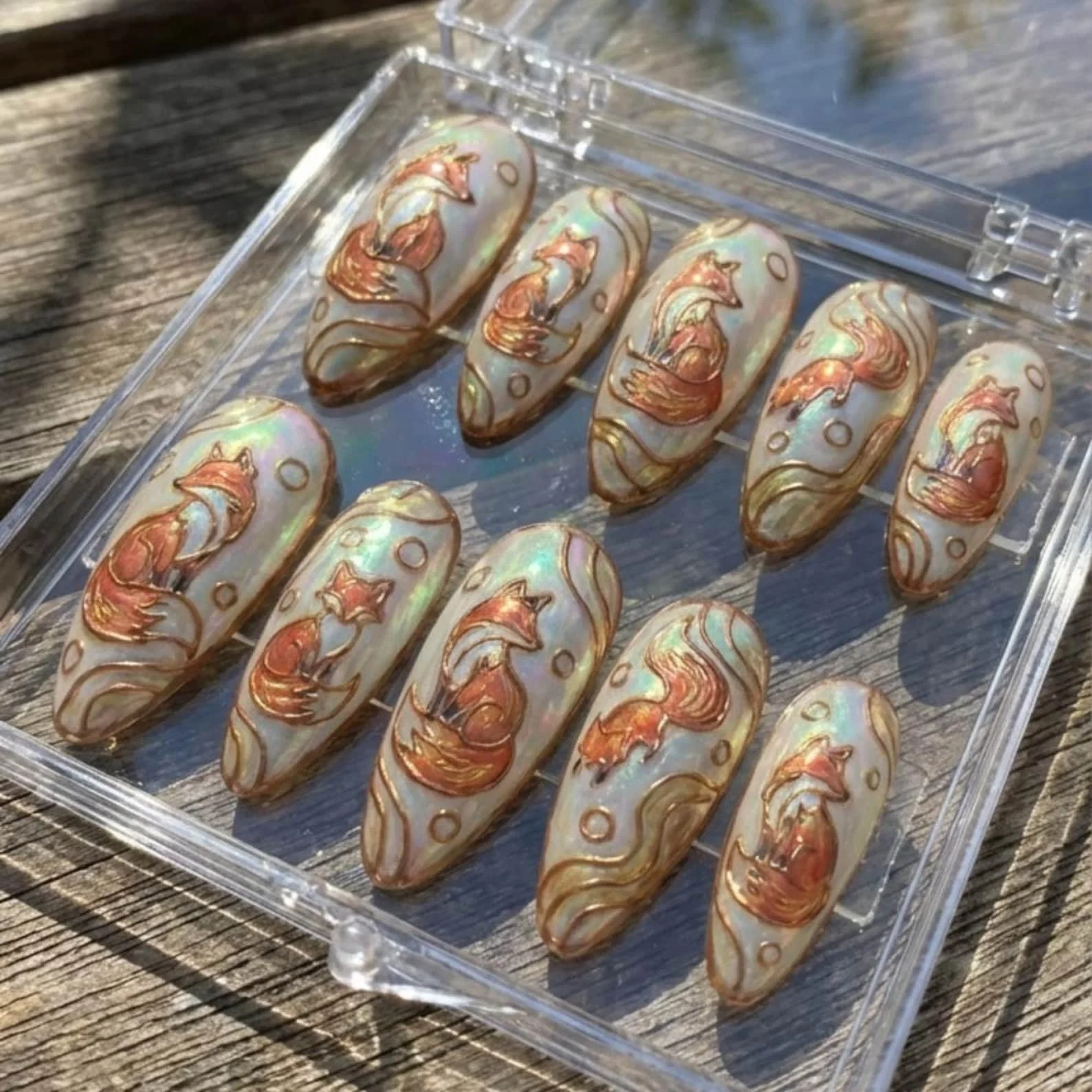 hand-painted fox nails, press on nails, custom press on nails, fake nails, Nails Art, stained glass nails, gold press on nails, 3d press on nails, luxury press on nails, handmade press on nails