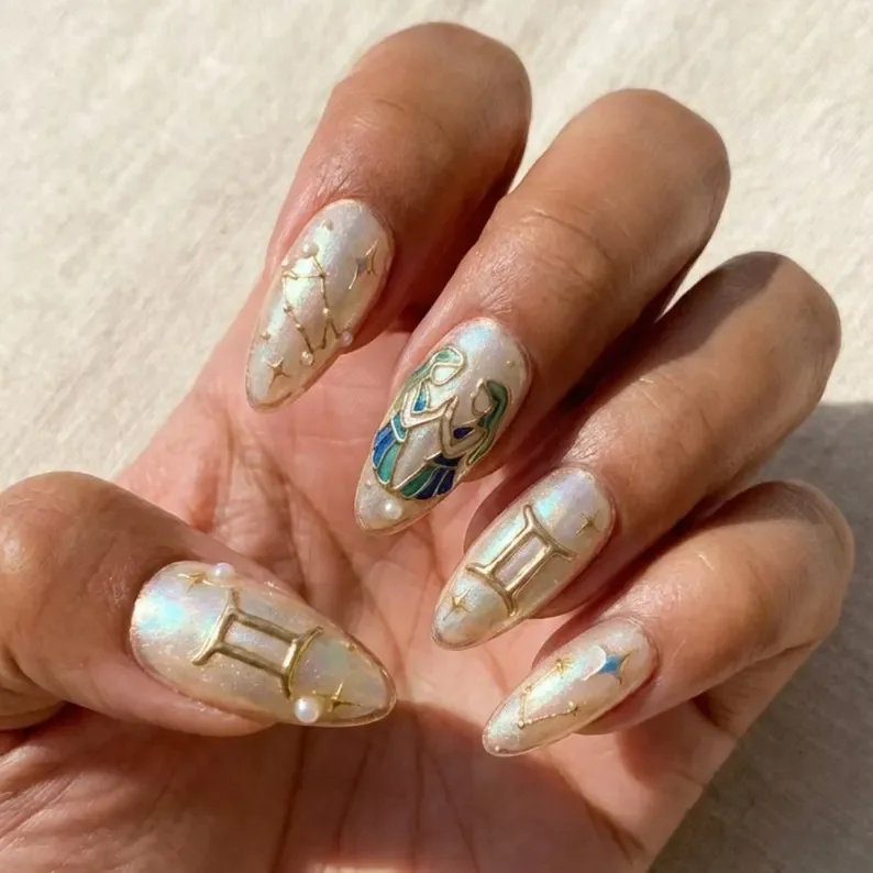 press on nails, custom press on nails, fake nails, Nails Art, stained glass nails, gold press on nails, 3d press on nails, luxury press on nails, handmade press on nails