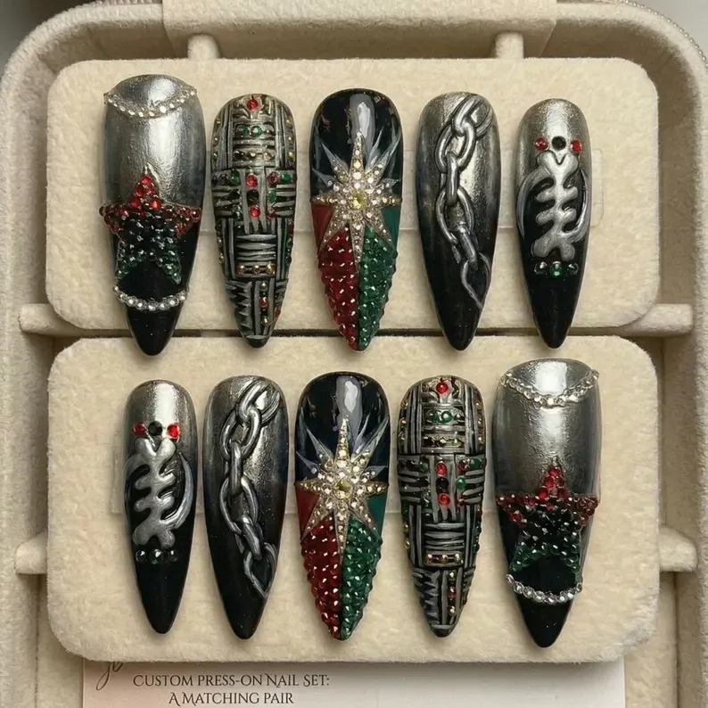 press on nails, custom press on nails, fake nails, Nails Art, stained glass nails, gold press on nails, 3d press on nails, luxury press on nails, handmade press on nails