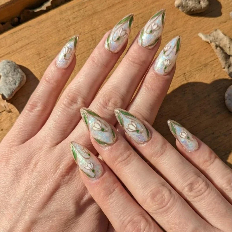 opal nail art, nail art, press on nails, custom press on nails, fake nails, Nails Art, stained glass nails, gold press on nails, 3d press on nails, luxury press on nails, handmade press on nails