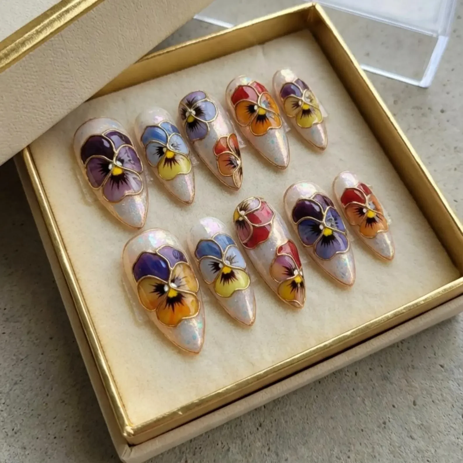floral press on, stained glass floral, press on nails, custom press on nails, fake nails, Nails Art, stained glass nails, gold press on nails, 3d press on nails, luxury press on nails, handmade press on nails