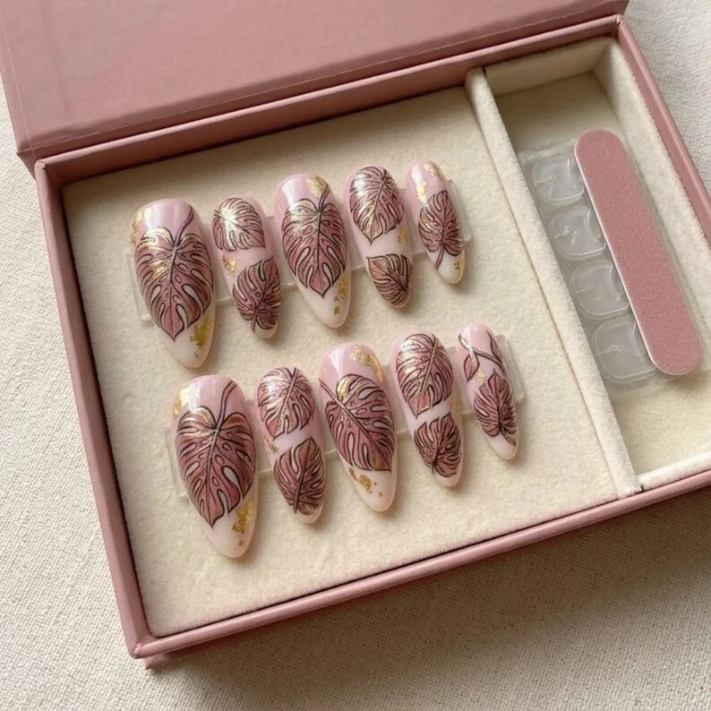press on nails, gold foil, custom press on nails, fake nails, Nails Art, stained glass nails, gold press on nails, 3d press on nails, luxury press on nails, handmade press on nails