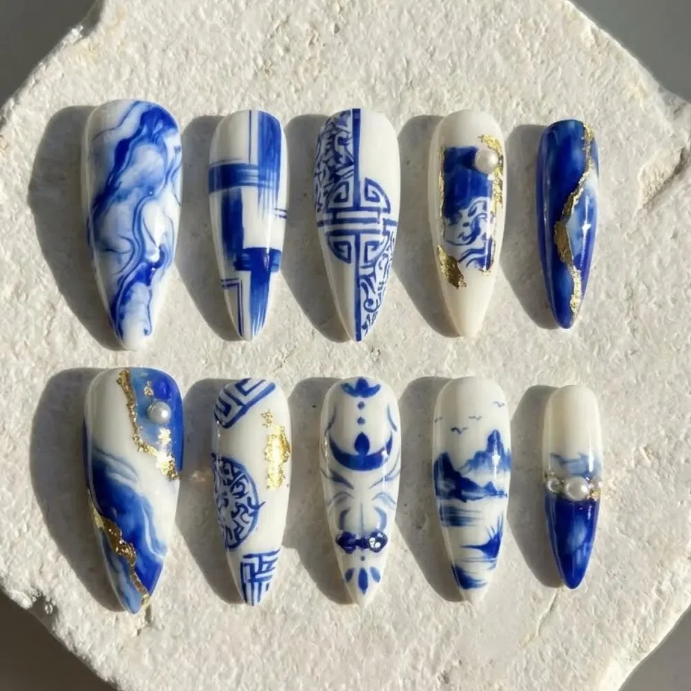 hand-painted press on nails, blue white porcelain, press on nails, custom press on nails, fake nails, Nails Art, stained glass nails, gold press on nails, 3d press on nails, luxury press on nails, handmade press on nails