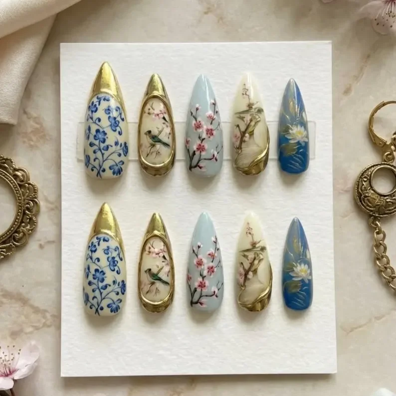 press on nails, custom press on nails, fake nails, Nails Art, stained glass nails, gold press on nails, 3d press on nails, luxury press on nails, handmade press on nails