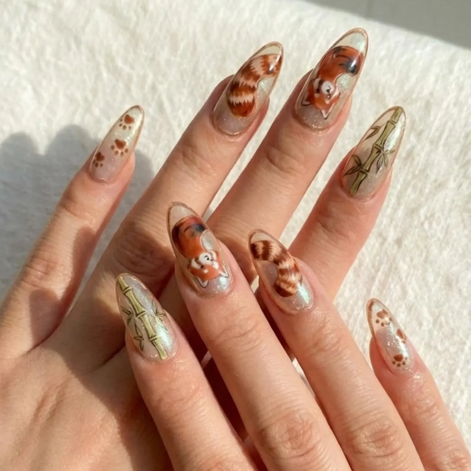 hand-painted red panda, press on nails, custom press on nails, fake nails, Nails Art, stained glass nails, gold press on nails, 3d press on nails, luxury press on nails, handmade press on nails