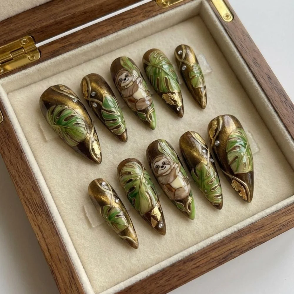 reusable press ons, jungle themed nails, press on nails, custom press on nails, fake nails, Nails Art, stained glass nails, gold press on nails, 3d press on nails, luxury press on nails, handmade press on nails