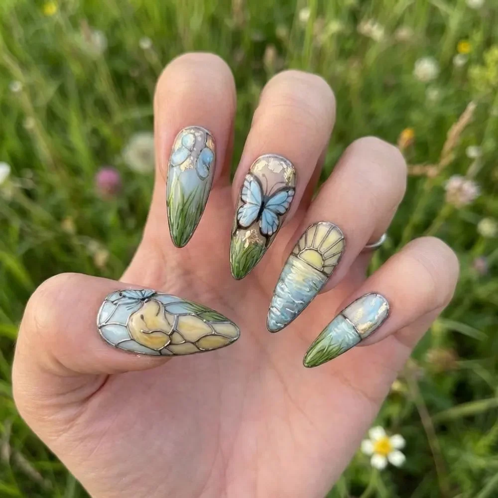 hand-painted stained glass, stained glass nails, press on nails, custom press on nails, fake nails, Nails Art, gold press on nails, 3d press on nails, luxury press on nails, handmade press on nails