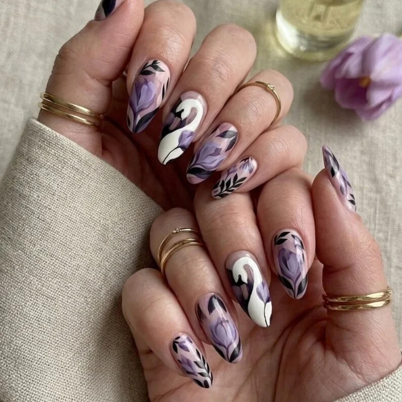 press on nails, custom press on nails, fake nails, Nails Art, stained glass nails, gold press on nails, 3d press on nails, luxury press on nails, handmade press on nails