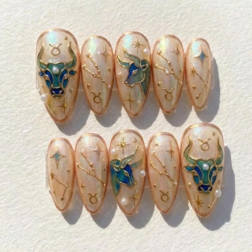 press on nails, custom press on nails, fake nails, Nails Art, stained glass nails, gold press on nails, 3d press on nails, luxury press on nails, handmade press on nails