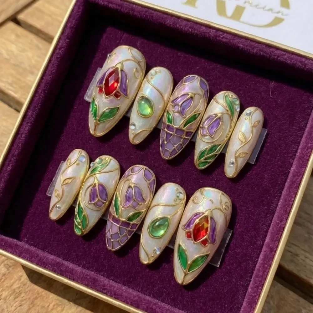 press on nails, custom press on nails, fake nails, Nails Art, stained glass nails, gold press on nails, 3d press on nails, luxury press on nails, handmade press on nails
