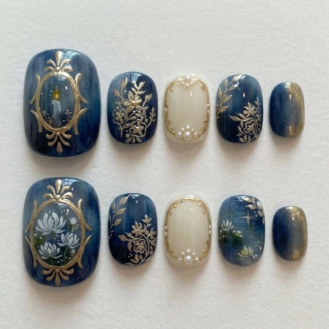 hand-painted victorian, victorian toe nails, press on nails, custom press on nails, fake nails, Nails Art, stained glass nails, gold press on nails, 3d press on nails, luxury press on nails, handmade press on nails
