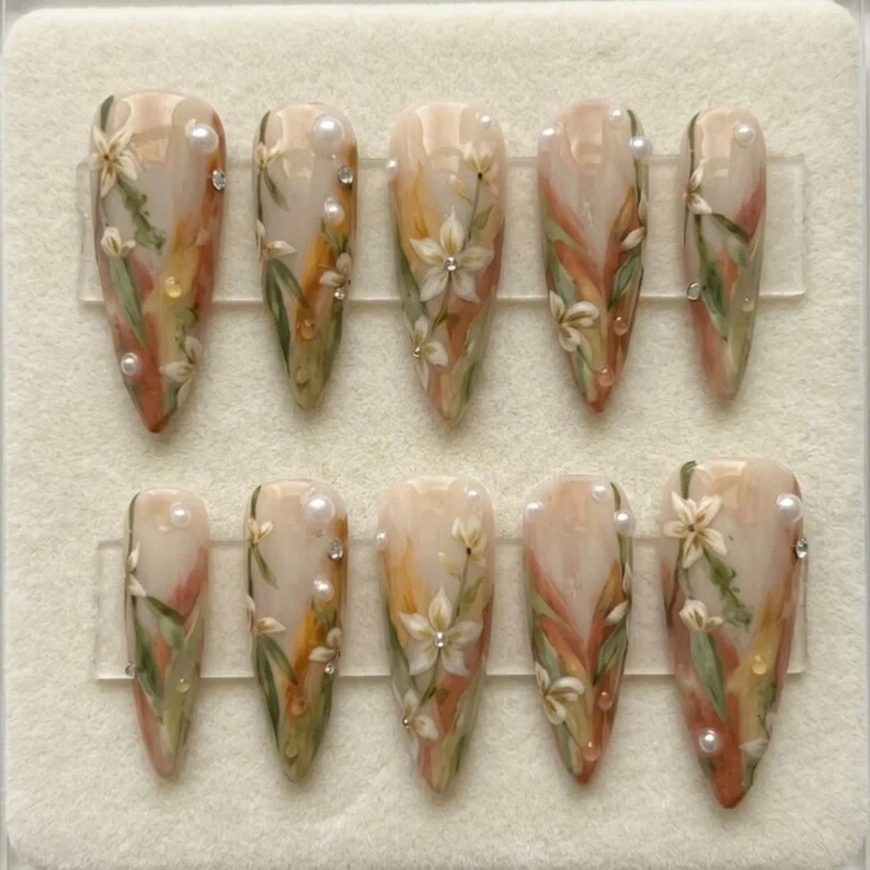 hand-painted watercolor, floral press on, press on nails, custom press on nails, fake nails, Nails Art, stained glass nails, gold press on nails, 3d press on nails, luxury press on nails, handmade press on nails