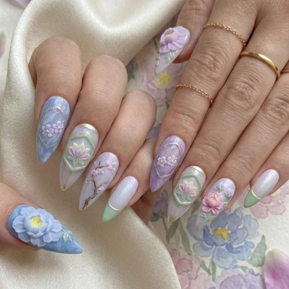 press on nails, custom press on nails, fake nails, Nails Art, stained glass nails, gold press on nails, 3d press on nails, luxury press on nails, handmade press on nails