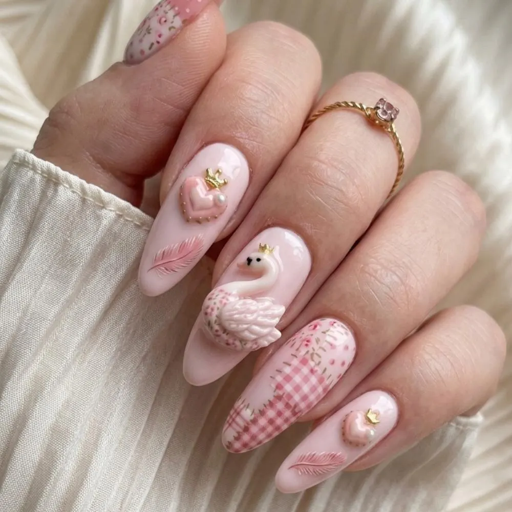 premium fake nails, handmade 3D nails, press on nails, custom press on nails, fake nails, Nails Art, stained glass nails, gold press on nails, 3d press on nails, luxury press on nails, handmade press on nails