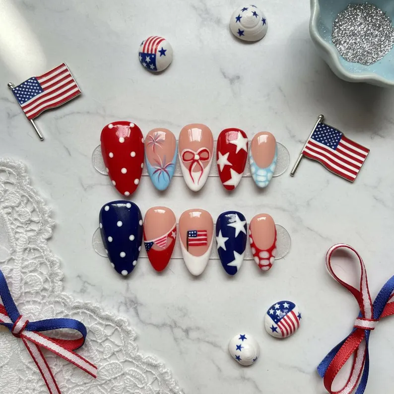press on nails, custom press on nails, fake nails, Nails Art, stained glass nails, gold press on nails, 3d press on nails, luxury press on nails, handmade press on nails