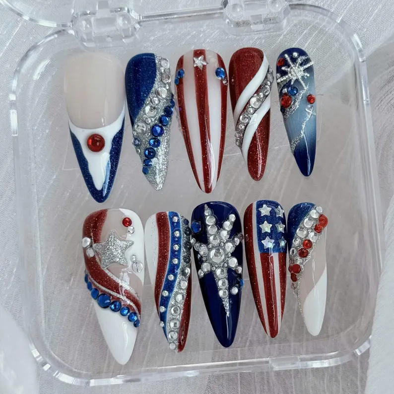 press on nails, custom press on nails, fake nails, Nails Art, stained glass nails, gold press on nails, 3d press on nails, luxury press on nails, handmade press on nails