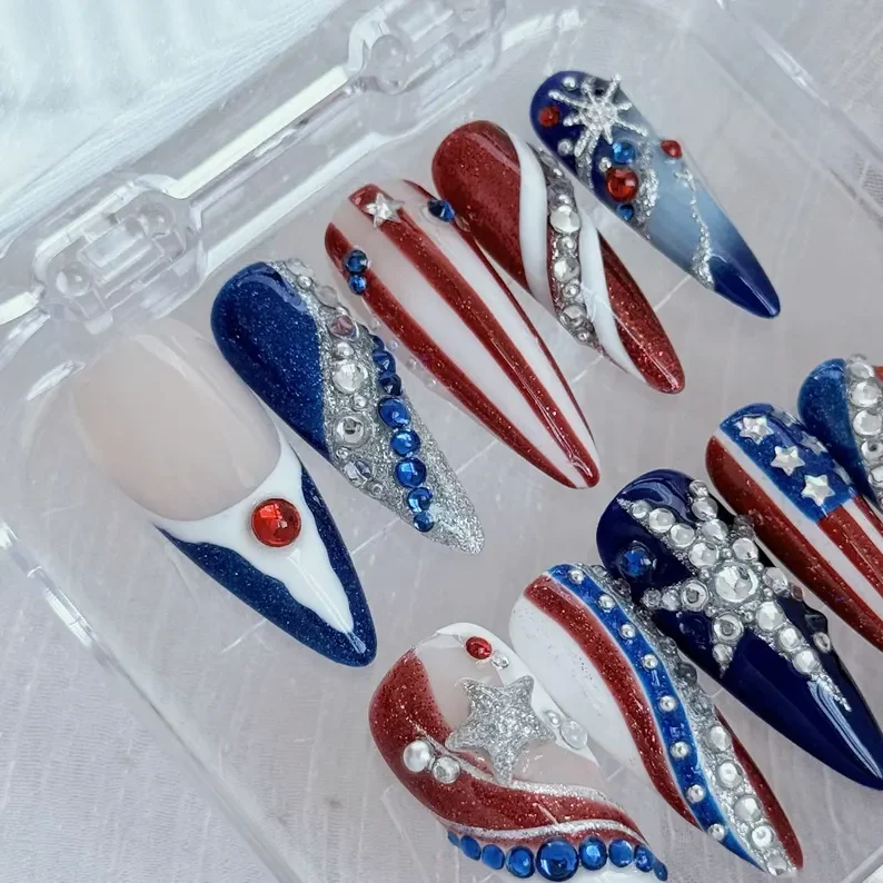 press on nails, custom press on nails, fake nails, Nails Art, stained glass nails, gold press on nails, 3d press on nails, luxury press on nails, handmade press on nails